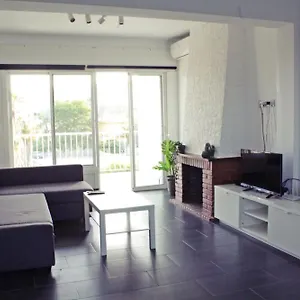 https://precioso-apartamento-los-lamos-playa-golf.1costadelsol.com